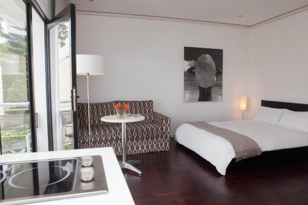8 On Upper Bloem Apartment เคปทาวน์ ภายนอก รูปภาพ